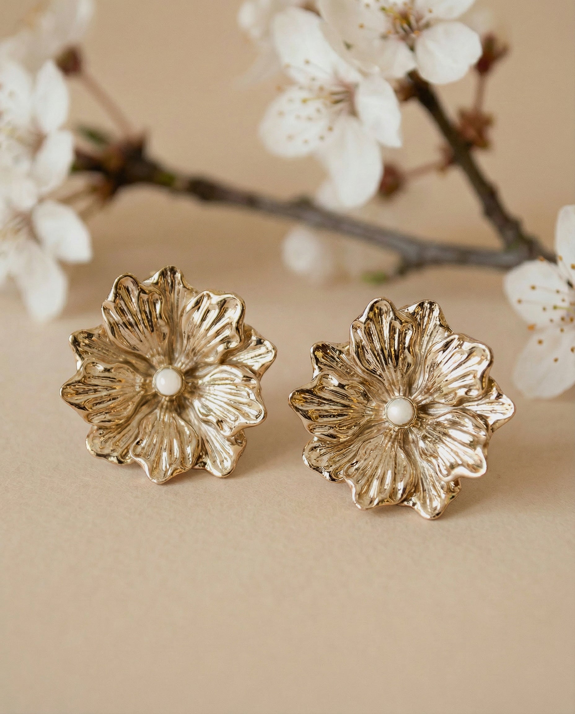 Boucles Camélia UN DE CES QUATRE