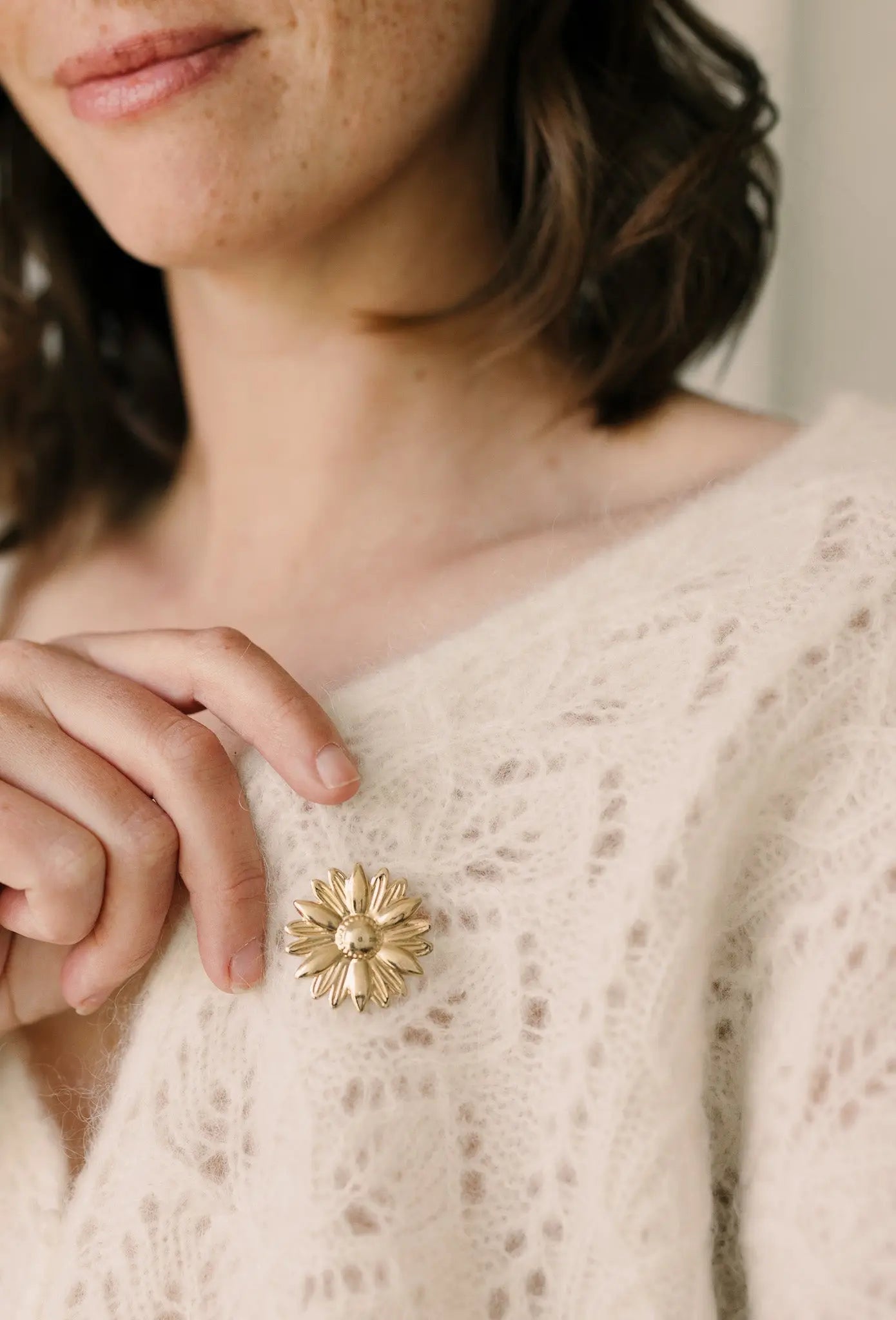 Broche Marguerite Un de ces quatre
