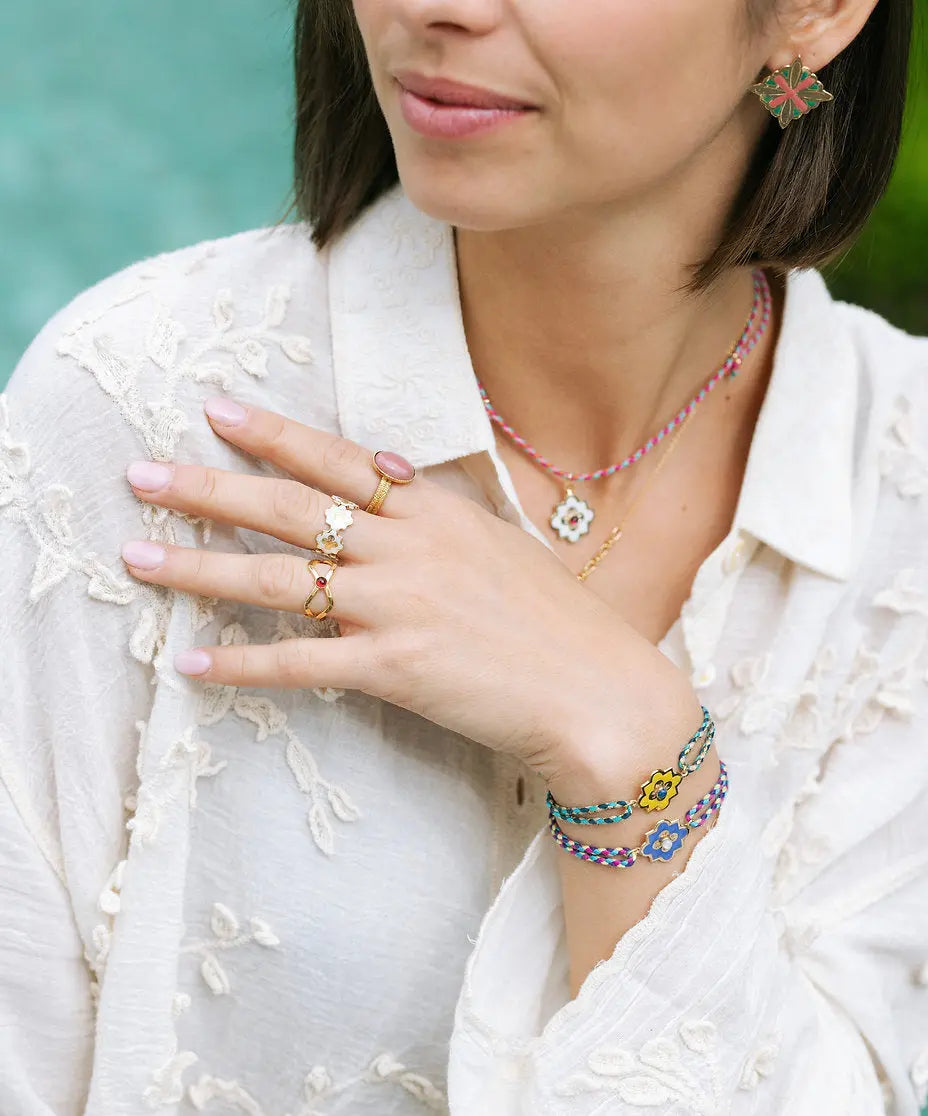 Collier Alfama Un de ces quatre