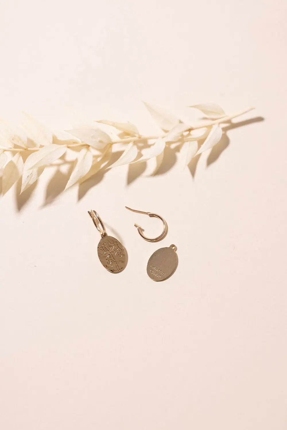 Pendentifs "Fleur de Naissance" Un de ces quatre