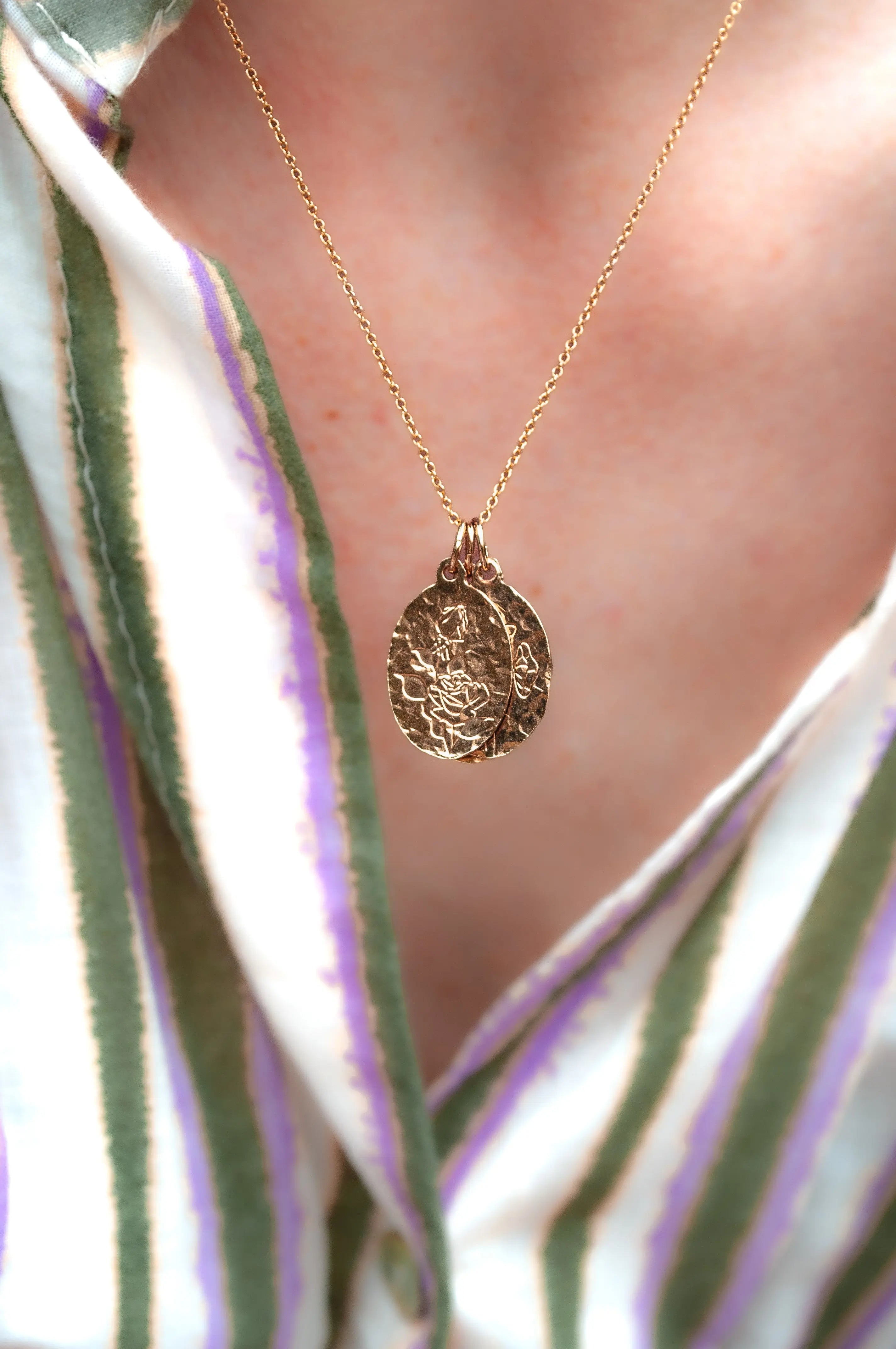 Pendentifs "Fleur de Naissance" Un de ces quatre