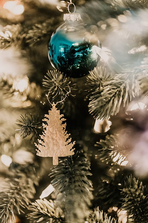 Sapin martelé - Décoration de sapin UN DE CES QUATRE 