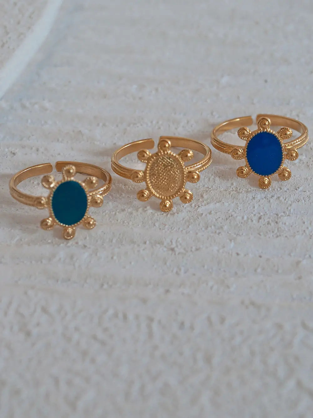 Bague Anémone Un de ces quatre 