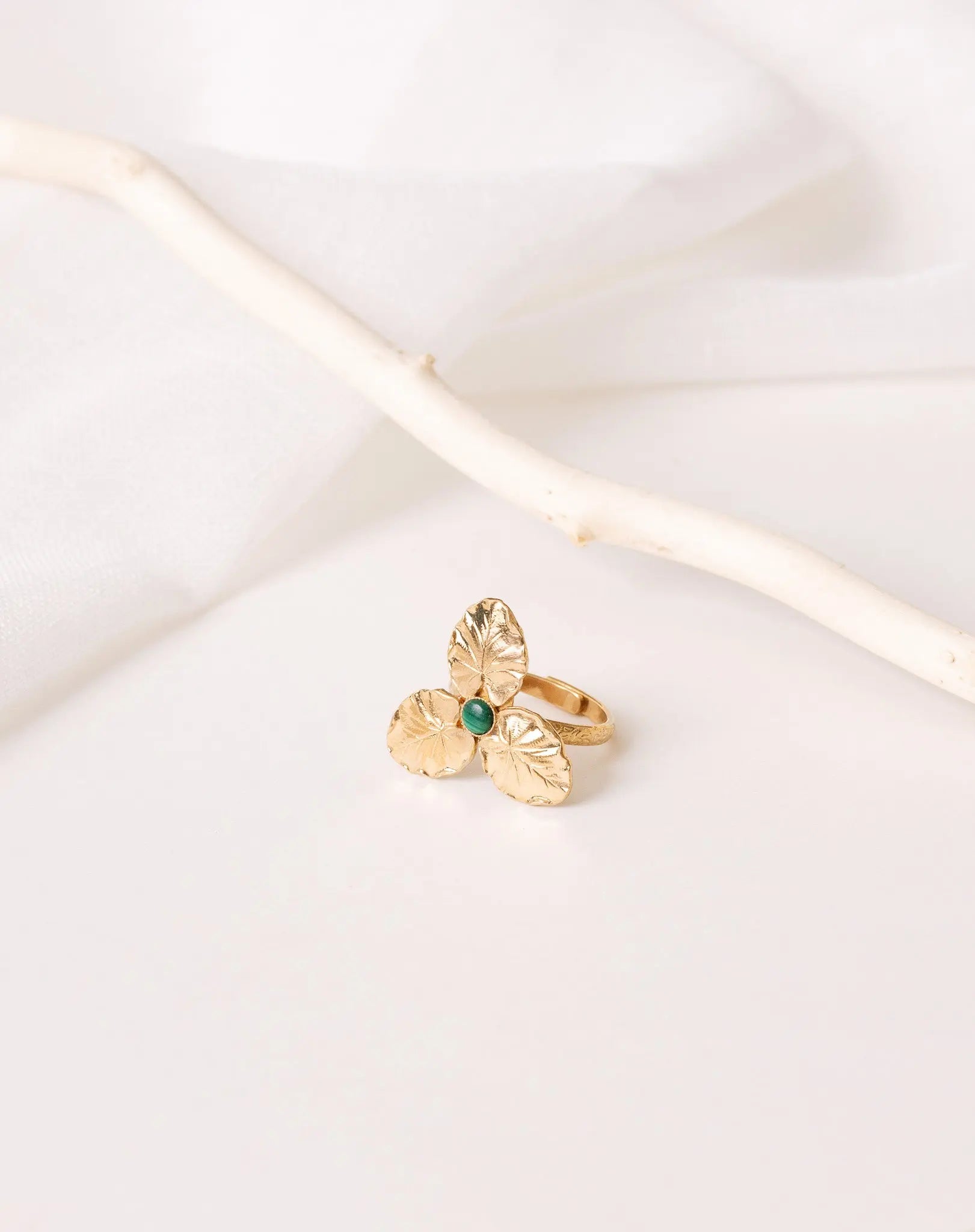 Bague Orchidée Un de ces quatre 