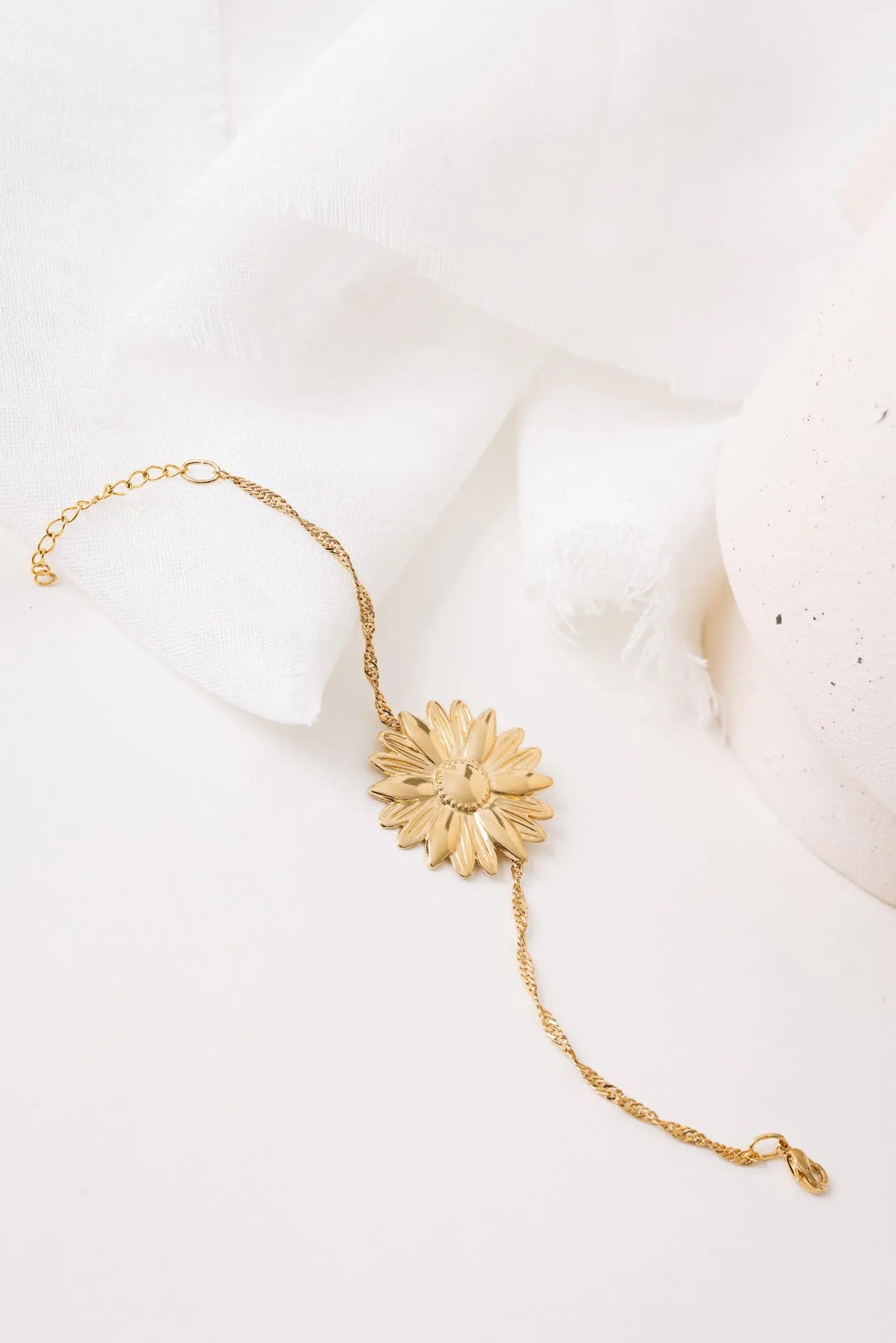 Bracelet Marguerite Un de ces quatre 