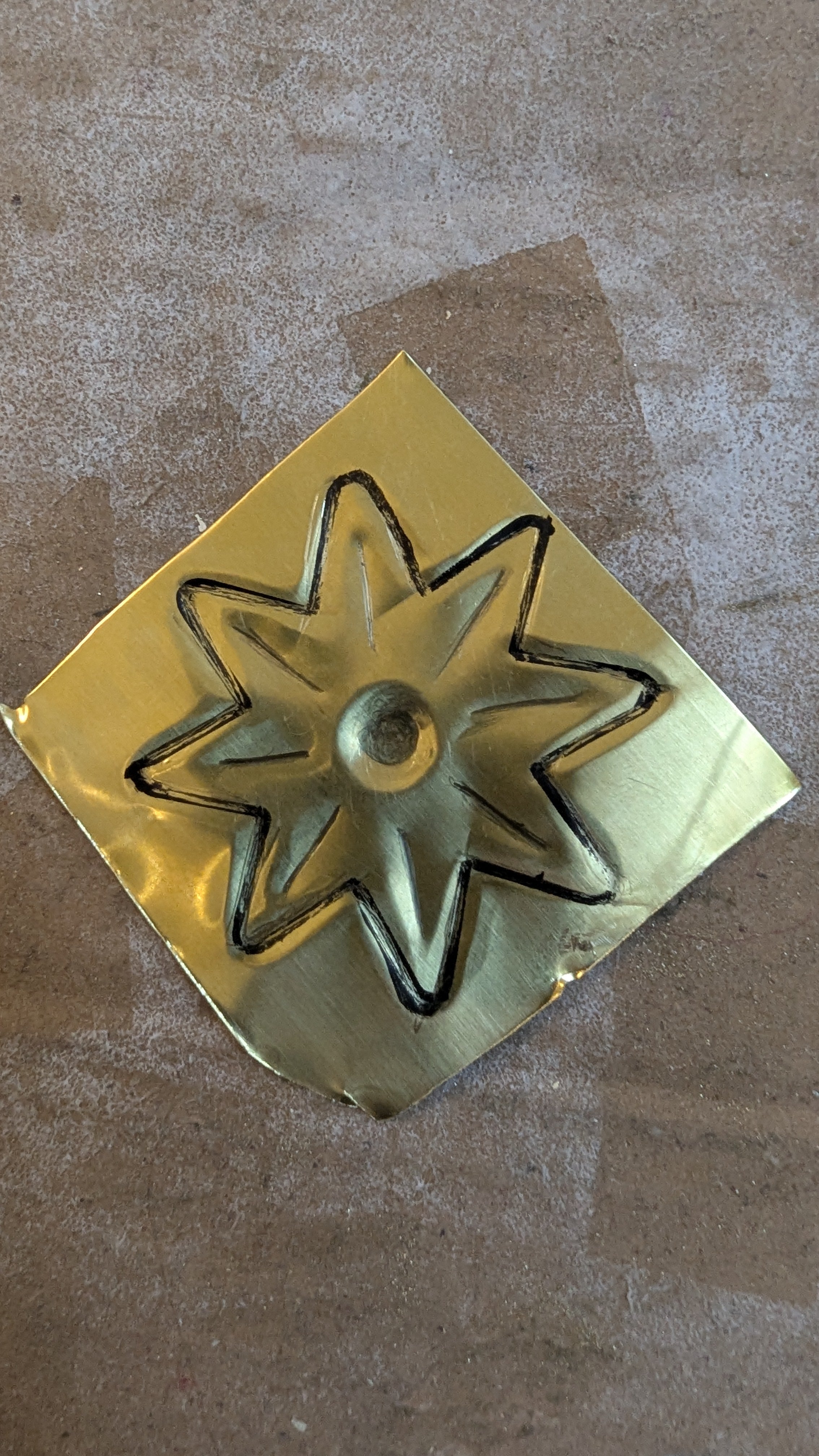 Fabriquez votre suncatcher en laiton / Déco de Noel en laiton repoussé UN DE CES QUATRE 